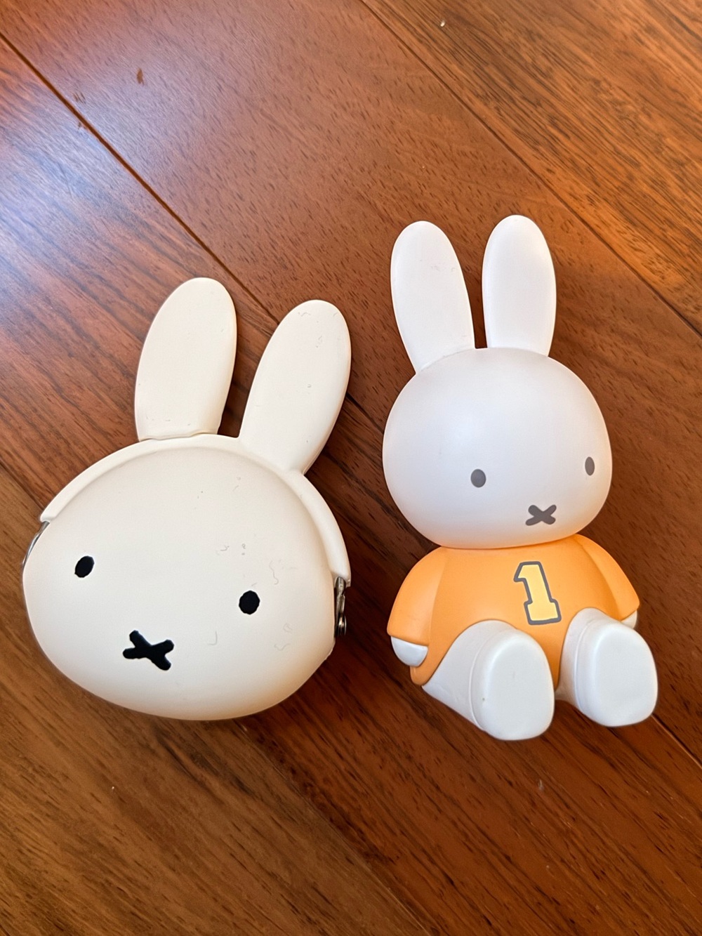 NEW Urban Outfitters Miffy Coin Purse and Cell Phone Stand